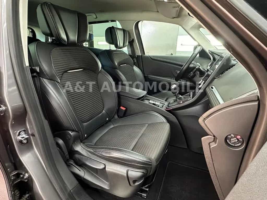 Renault Scenic IV BOSE Edition.KLIMA.NAVI.AHK.PDC, 07/2018-photo-10