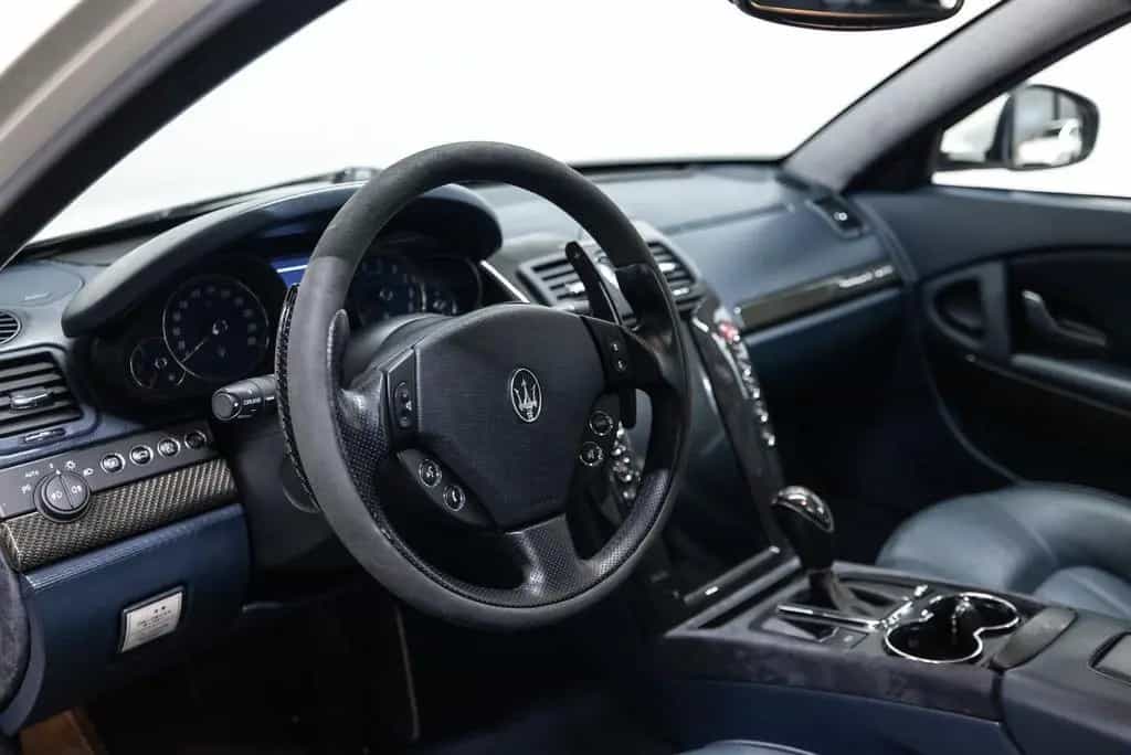 Maserati Quattroporte 4.7 GTS Fiscale waarde € 15.000,- 12/2008-photo-3