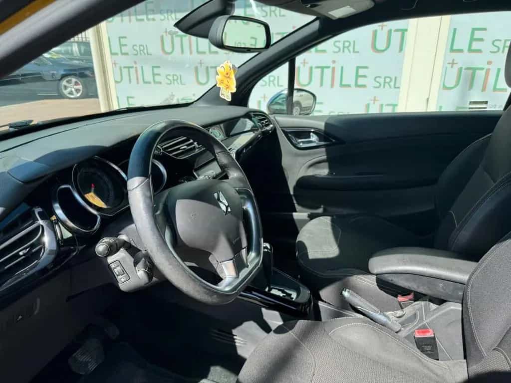 DS Automobiles DS3 Ds DS3 3 1.6 VTi 120 aut. So Chic 07/2010-photo-5