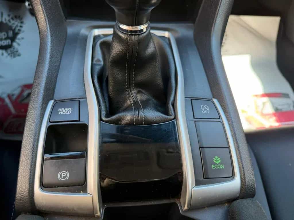 Honda Civic Lim. 4-trg. 1.5 Elegance *NAVI*PDC*Kamera* 03/2018-photo-18