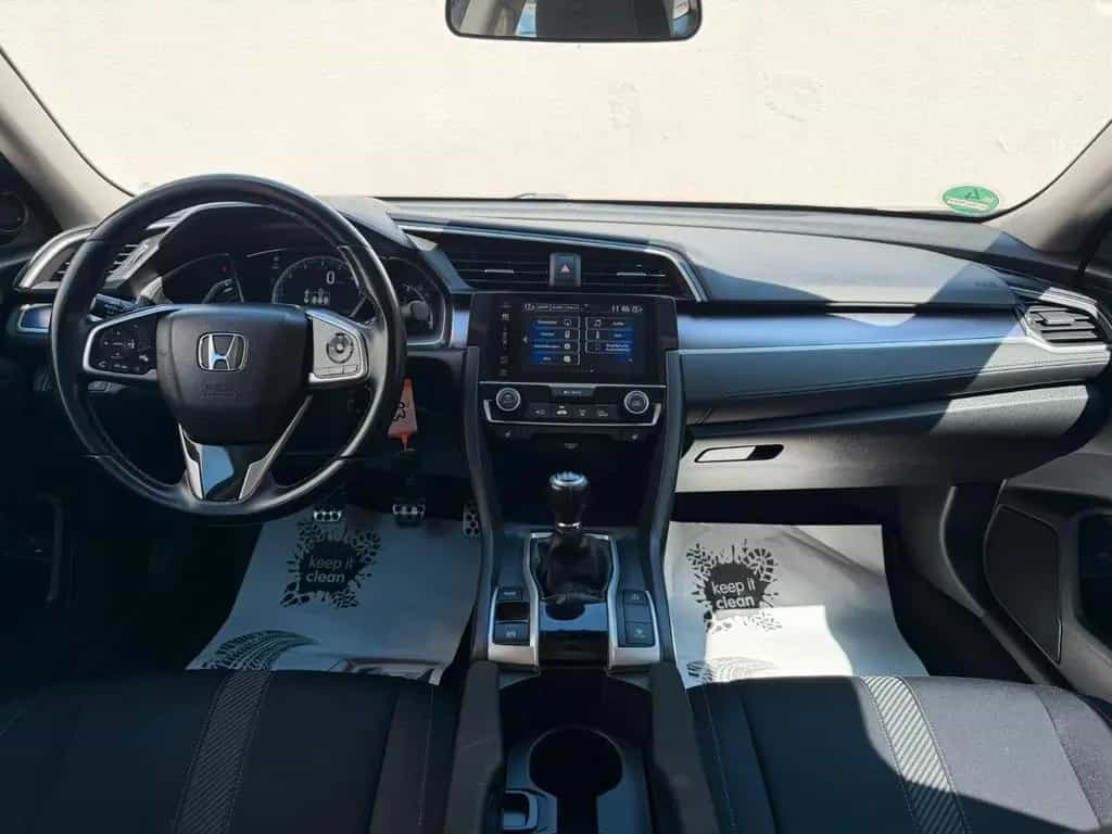 Honda Civic Lim. 4-trg. 1.5 Elegance *NAVI*PDC*Kamera* 03/2018-photo-6