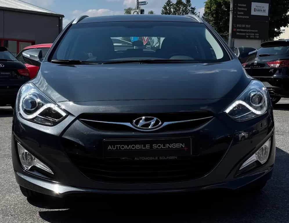 Hyundai i40 cw FIFA World Cup Edition NAV+PDC+RFK+SHZ+WR 05/2015-photo-4