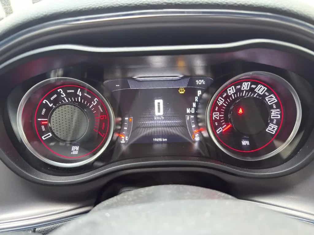 Dodge Challenger 5.7 R/T GARANTIE*LED*LEDER*TÜV*TOP 07/2021-photo-18