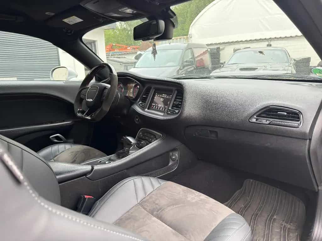 Dodge Challenger 5.7 R/T GARANTIE*LED*LEDER*TÜV*TOP 07/2021-photo-22