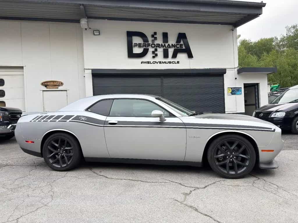 Dodge Challenger 5.7 R/T GARANTIE*LED*LEDER*TÜV*TOP 07/2021-photo-6