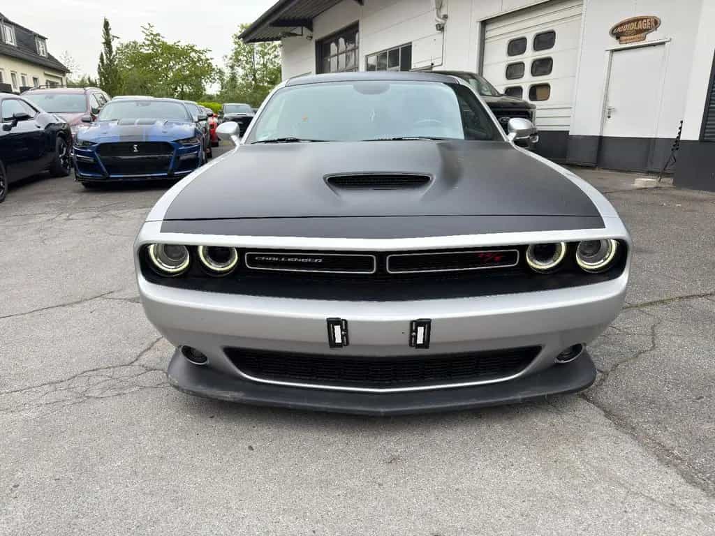 Dodge Challenger 5.7 R/T GARANTIE*LED*LEDER*TÜV*TOP 07/2021-photo-8