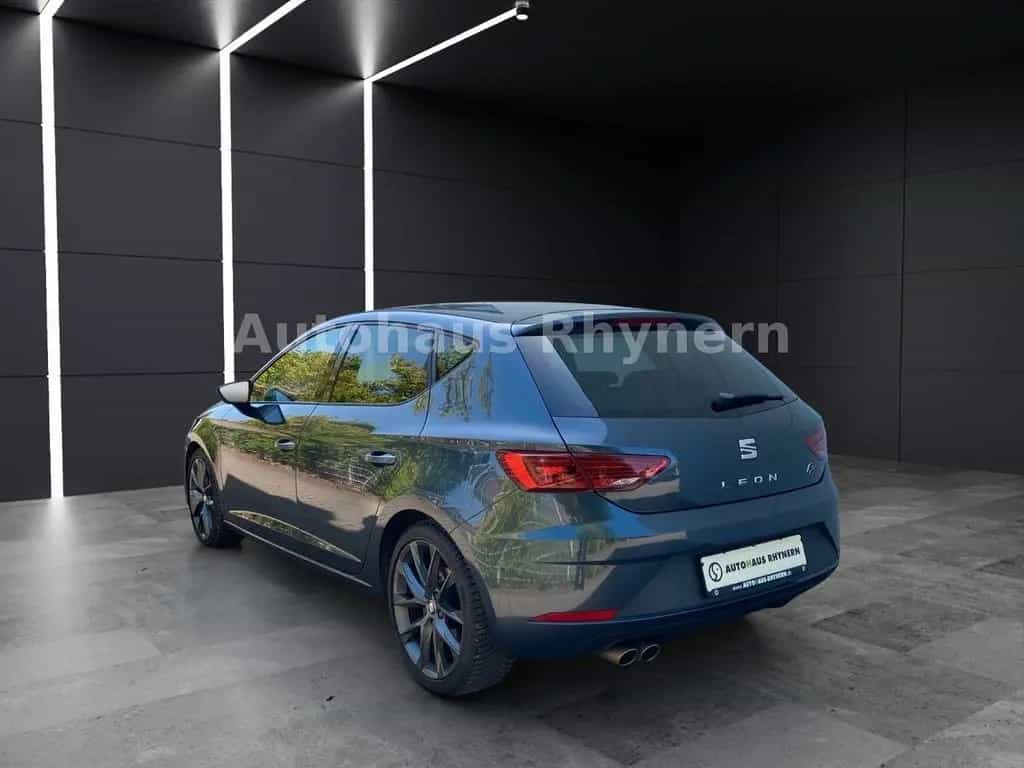 Seat Leon FR 2.0 TSI 140 kW 11/2019-photo-2