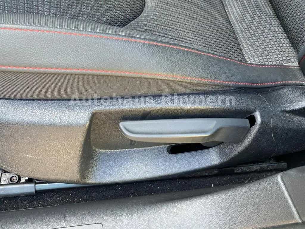 Seat Leon FR 2.0 TSI 140 kW 11/2019-photo-22