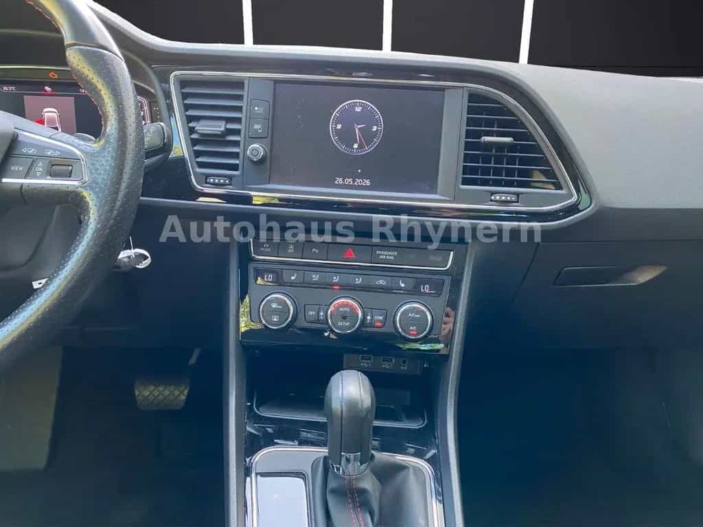 Seat Leon FR 2.0 TSI 140 kW 11/2019-photo-25