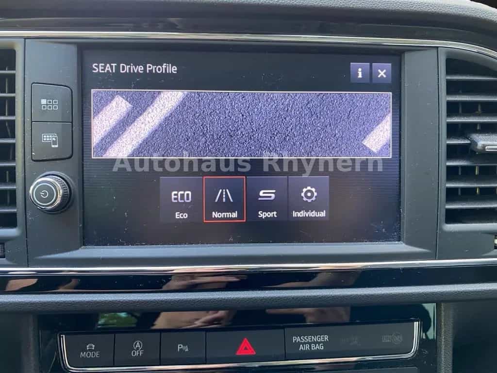 Seat Leon FR 2.0 TSI 140 kW 11/2019-photo-45