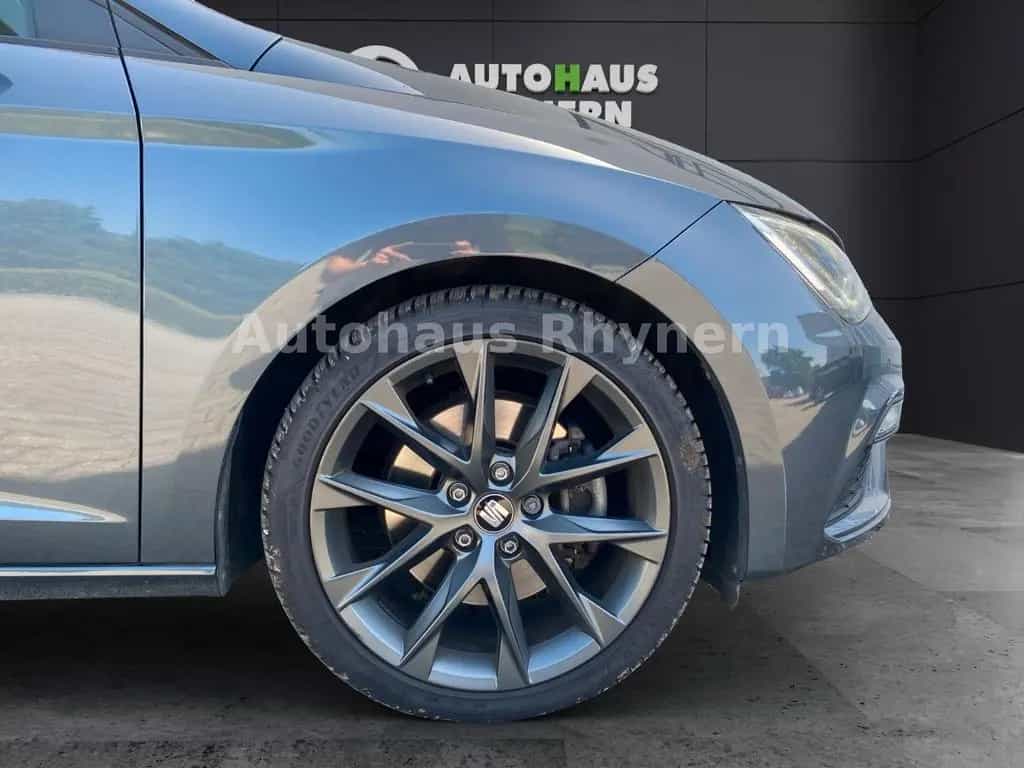 Seat Leon FR 2.0 TSI 140 kW 11/2019-photo-8