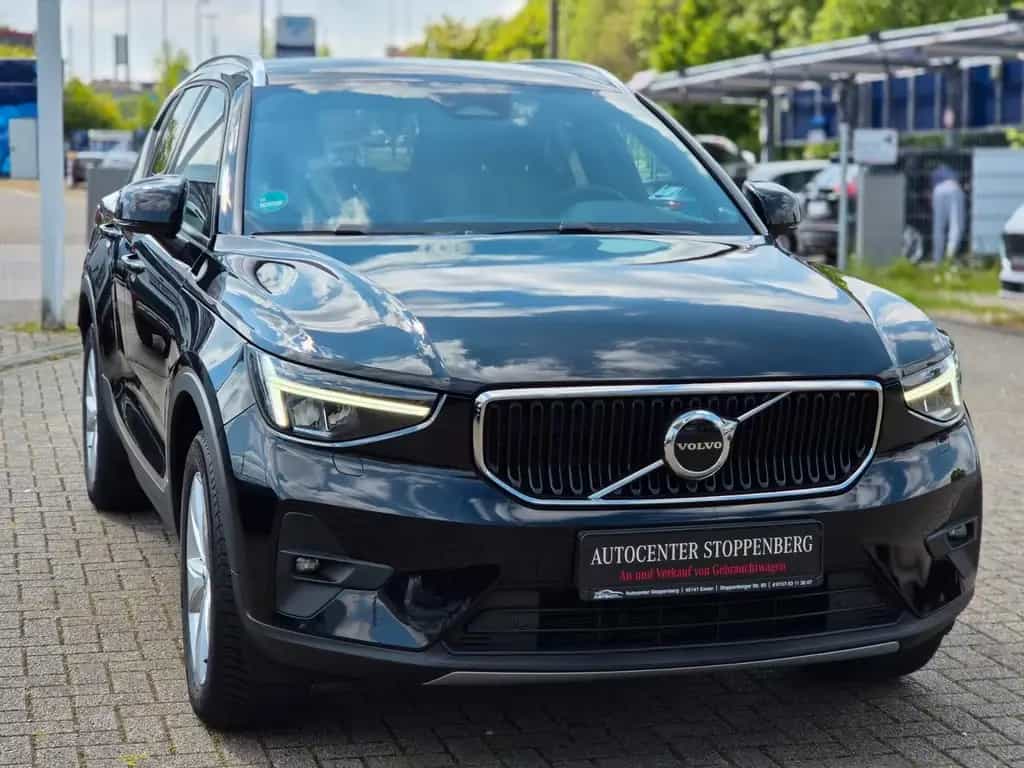 Volvo XC40 Automatik/Kamera/Navi/AHK/Garantie+/1.Hand 03/2024-photo-2