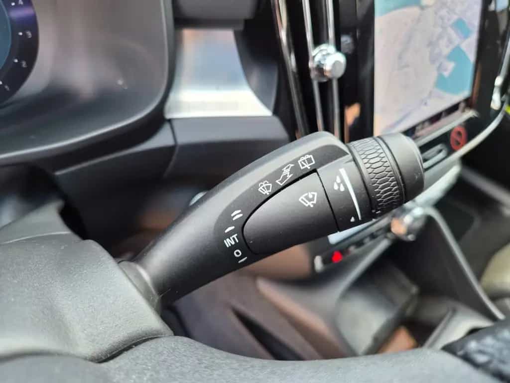 Volvo XC40 Automatik/Kamera/Navi/AHK/Garantie+/1.Hand 03/2024-photo-32
