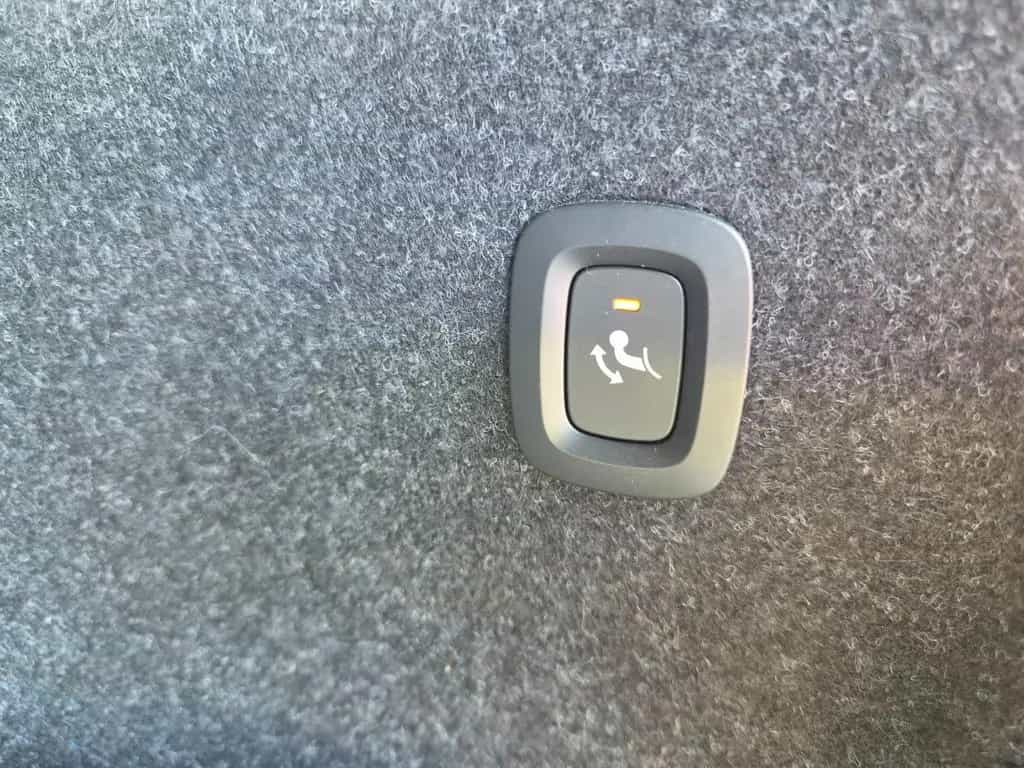 Volvo XC40 Automatik/Kamera/Navi/AHK/Garantie+/1.Hand 03/2024-photo-36