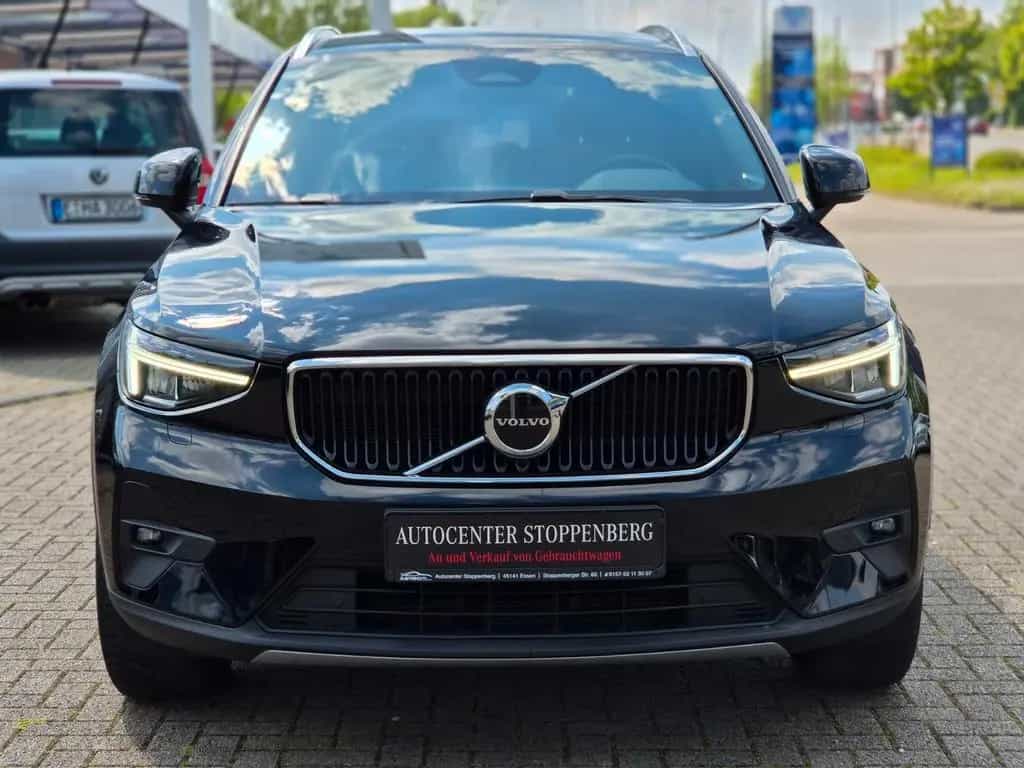 Volvo XC40 Automatik/Kamera/Navi/AHK/Garantie+/1.Hand 03/2024-photo-4