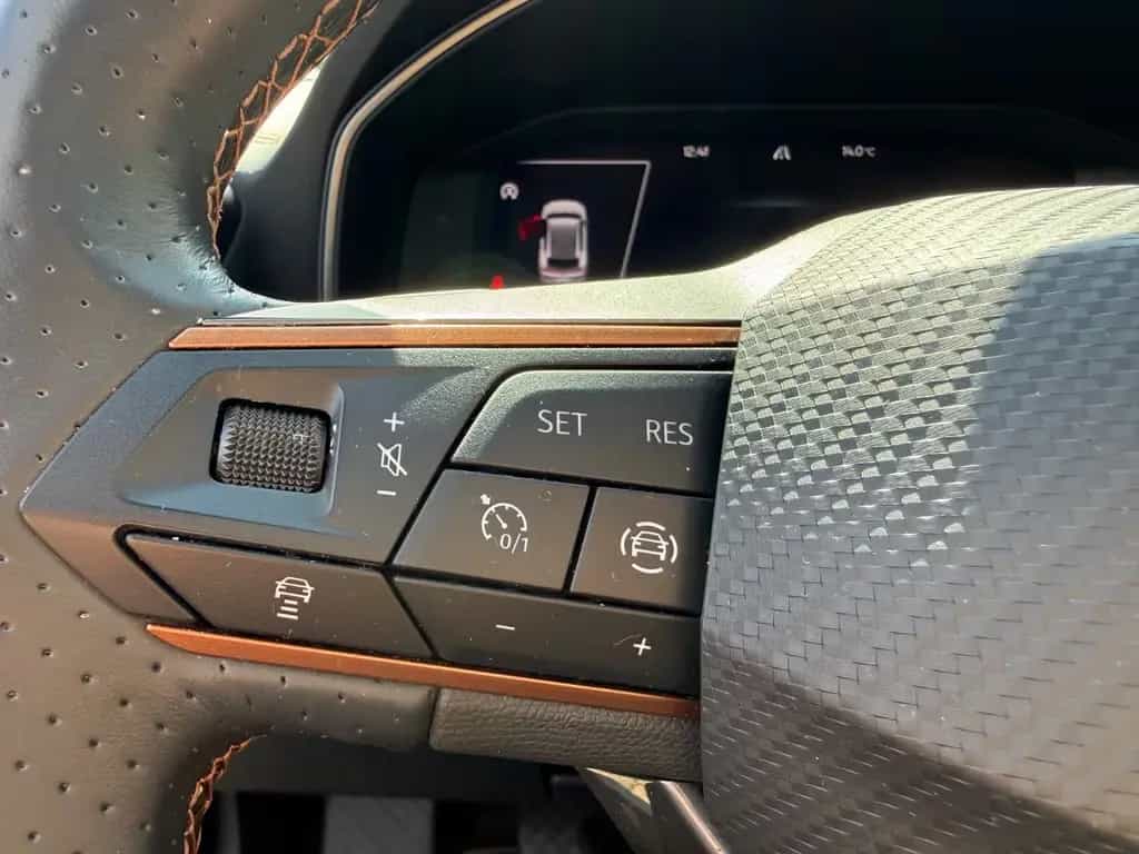 Cupra Formentor 1,5TSI 110kW 150PS PANO/LED/SHZ/1.Hand 03/2022-photo-17