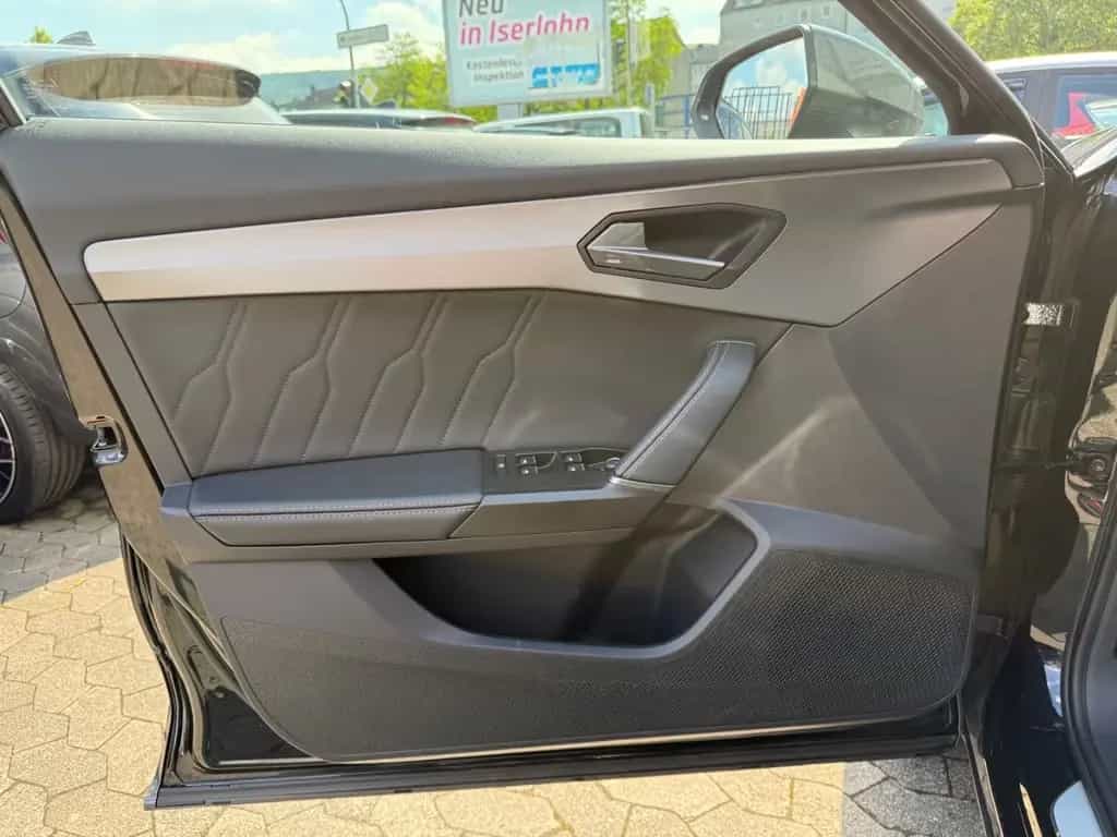 Cupra Formentor 1,5TSI 110kW 150PS PANO/LED/SHZ/1.Hand 03/2022-photo-23