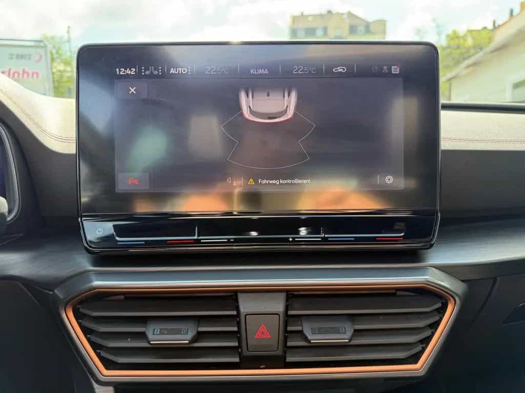 Cupra Formentor 1,5TSI 110kW 150PS PANO/LED/SHZ/1.Hand 03/2022-photo-29