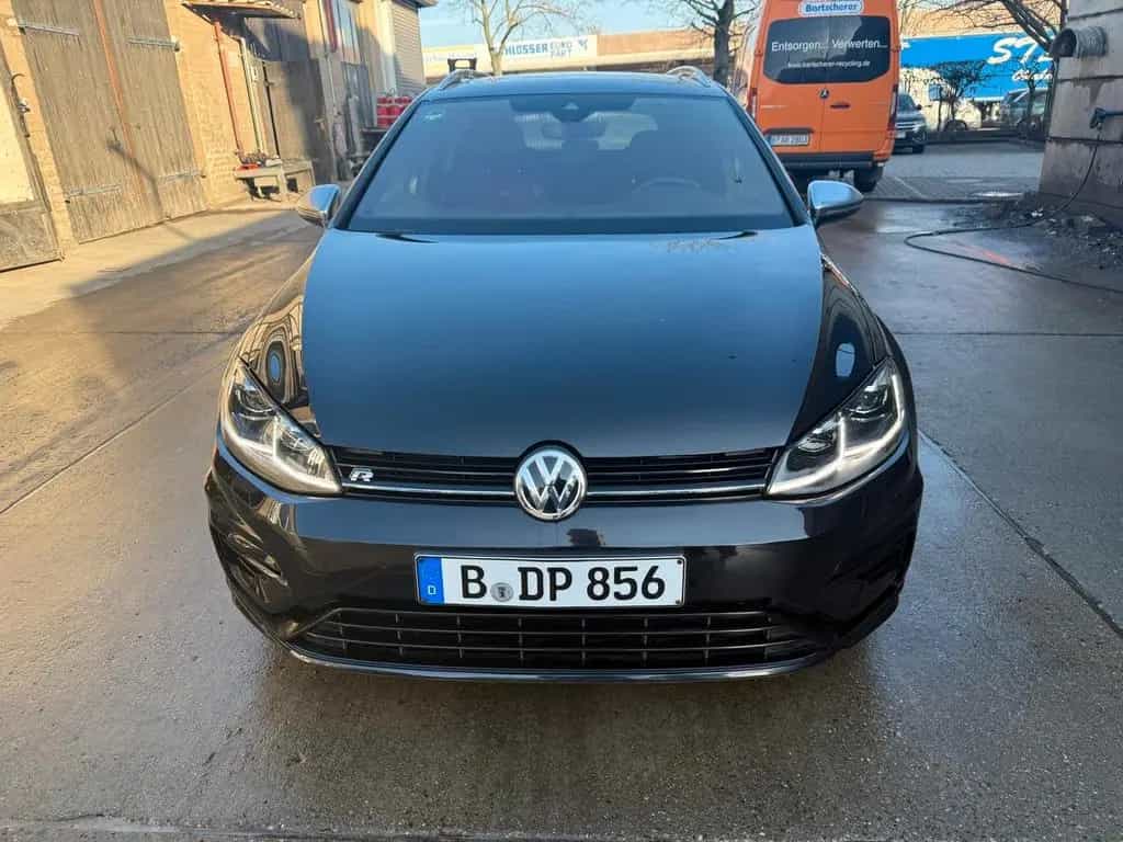 Volkswagen Golf 2.0 TSI OPF DSG 4MOTION R Variant R Perfor 07/2019-photo-1