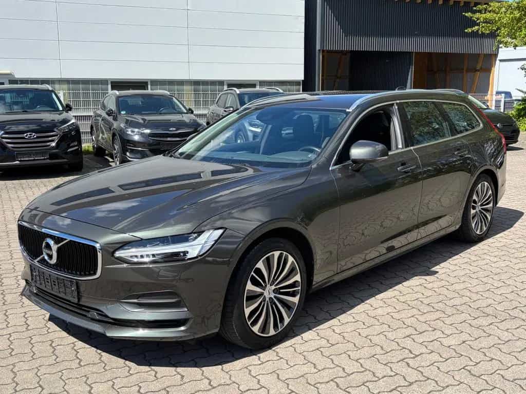 Volvo V90 Kombi Momentum 02/2020-photo-1