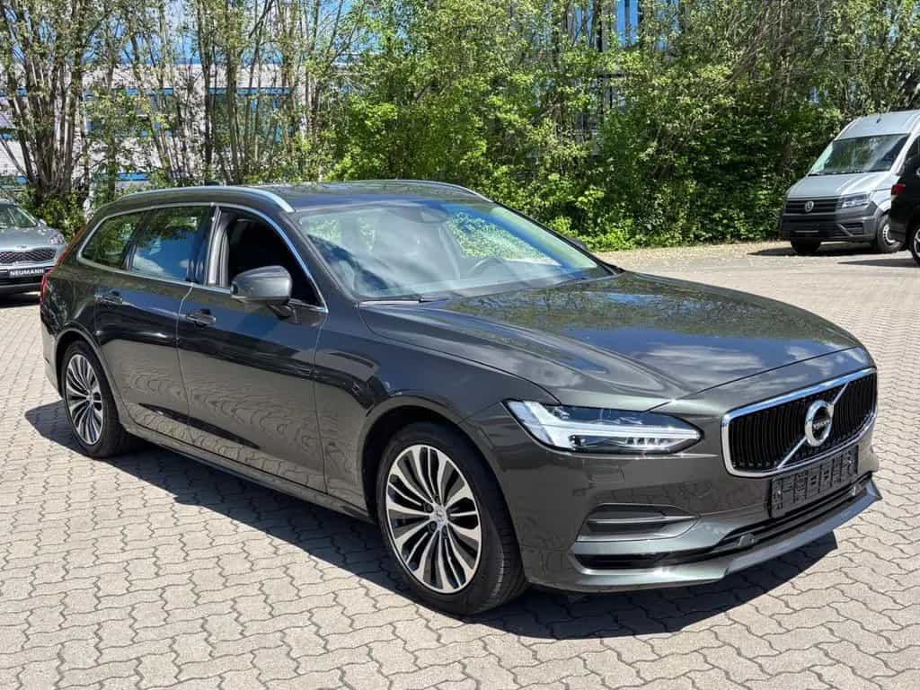 Volvo V90 Kombi Momentum 02/2020-photo-2
