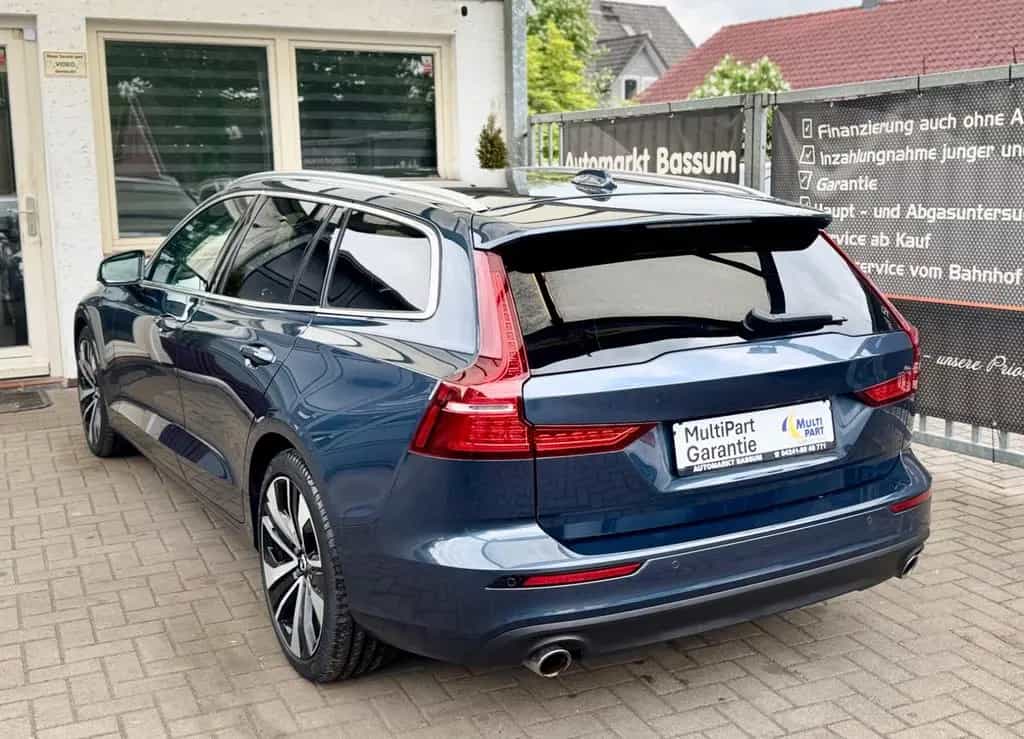 Volvo V60 Momentum Pro Aut. *LED*RKam*Navi*HarmanKardo 11/2020-photo-14