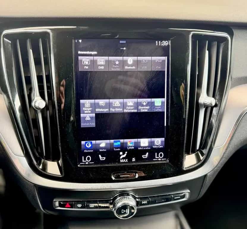 Volvo V60 Momentum Pro Aut. *LED*RKam*Navi*HarmanKardo 11/2020-photo-22