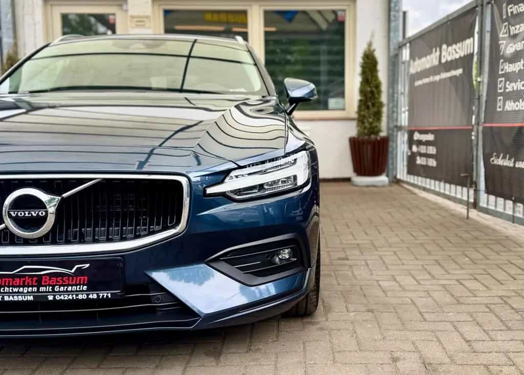 Volvo V60 Momentum Pro Aut. *LED*RKam*Navi*HarmanKardo 11/2020-photo-24