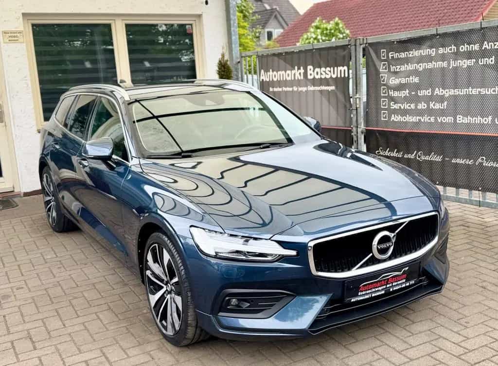 Volvo V60 Momentum Pro Aut. *LED*RKam*Navi*HarmanKardo 11/2020-photo-27
