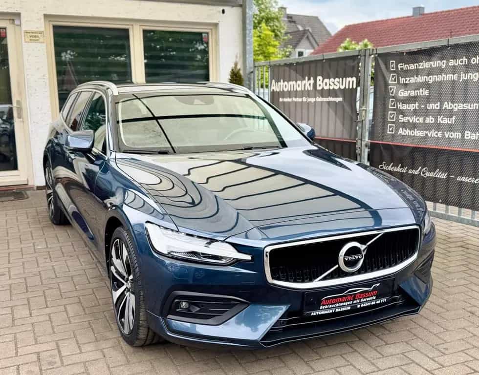 Volvo V60 Momentum Pro Aut. *LED*RKam*Navi*HarmanKardo 11/2020-photo-5