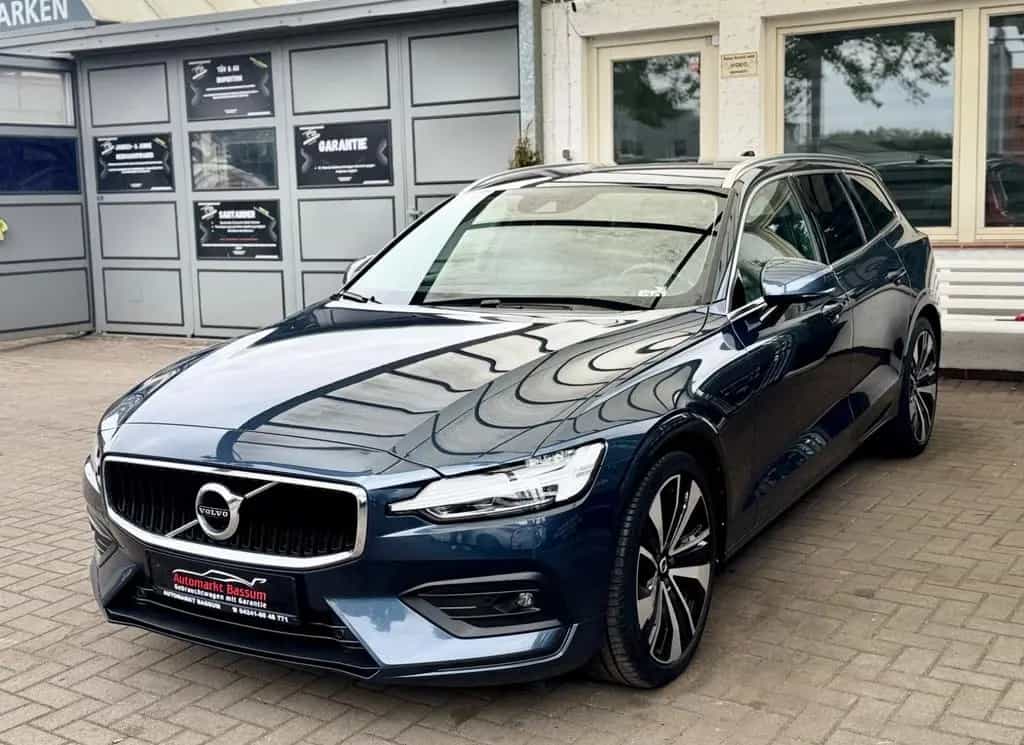 Volvo V60 Momentum Pro Aut. *LED*RKam*Navi*HarmanKardo 11/2020-photo-7