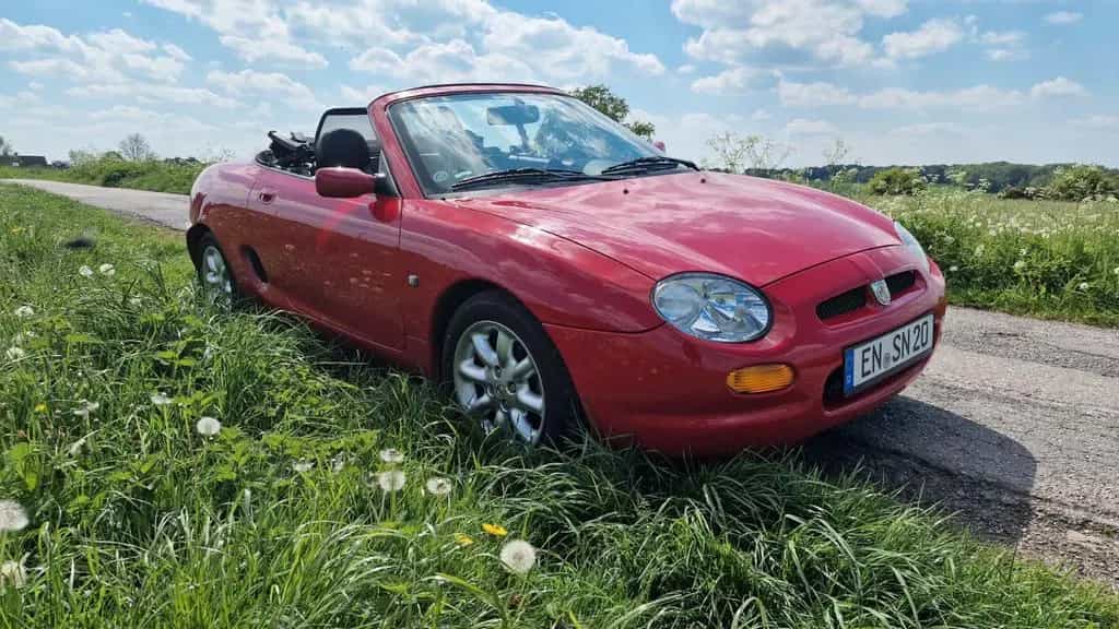 MG MGF 1.8i -120 PS TÜV neu mit Hardtop 06/2000-photo-4