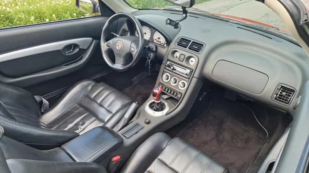 MG MGF 1.8i -120 PS TÜV neu mit Hardtop 06/2000-photo-7