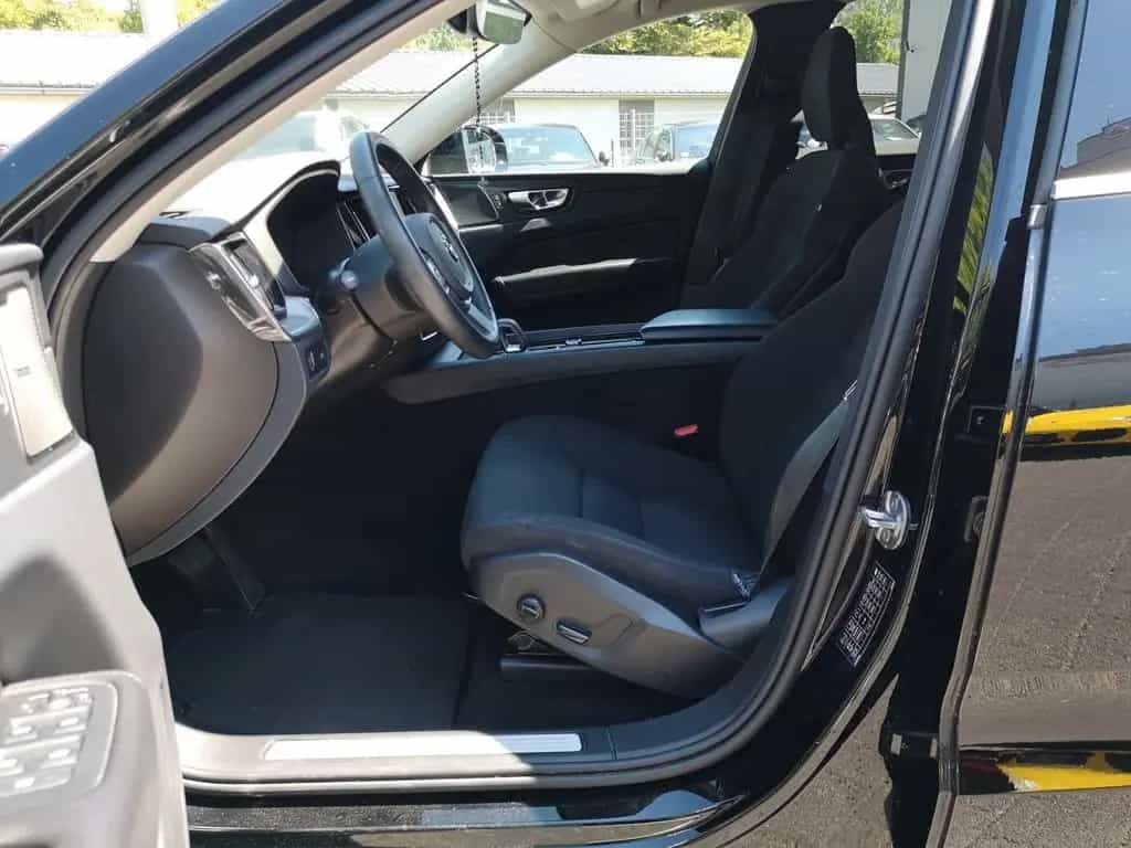 Volvo XC60 Momentum Pro *H&K*Kamera*Navi*Spur*Lenk+SHZ 04/2022-photo-11