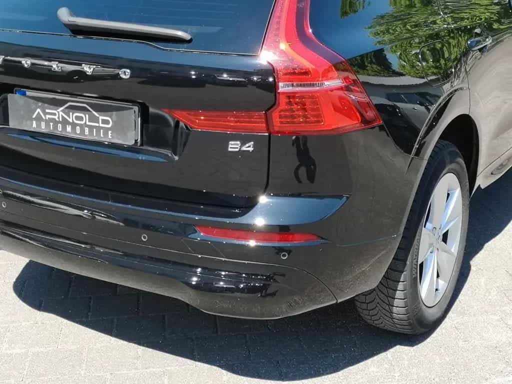 Volvo XC60 Momentum Pro *H&K*Kamera*Navi*Spur*Lenk+SHZ 04/2022-photo-9