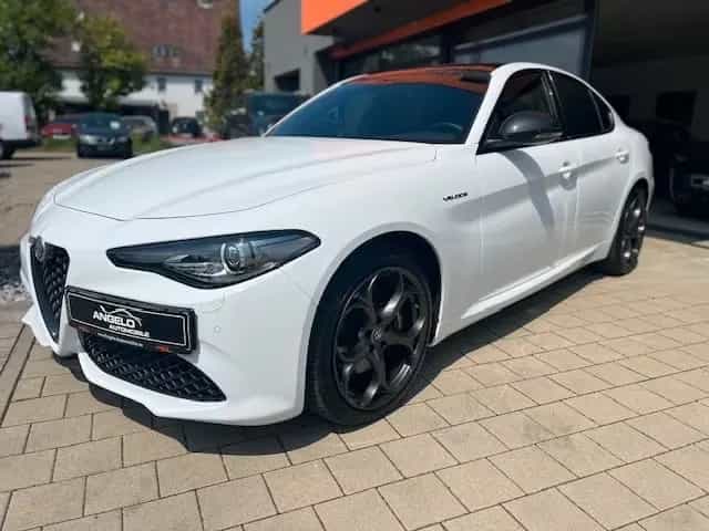 Alfa Romeo Giulia 2,0 Turbo16V Veloce Q4*Pano*LED*Leder* 09/2021-photo-0