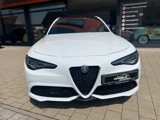Alfa Romeo Giulia 2,0 Turbo16V Veloce Q4*Pano*LED*Leder* 09/2021-photo-12