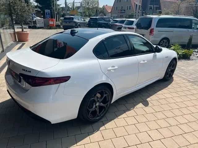 Alfa Romeo Giulia 2,0 Turbo16V Veloce Q4*Pano*LED*Leder* 09/2021-photo-7