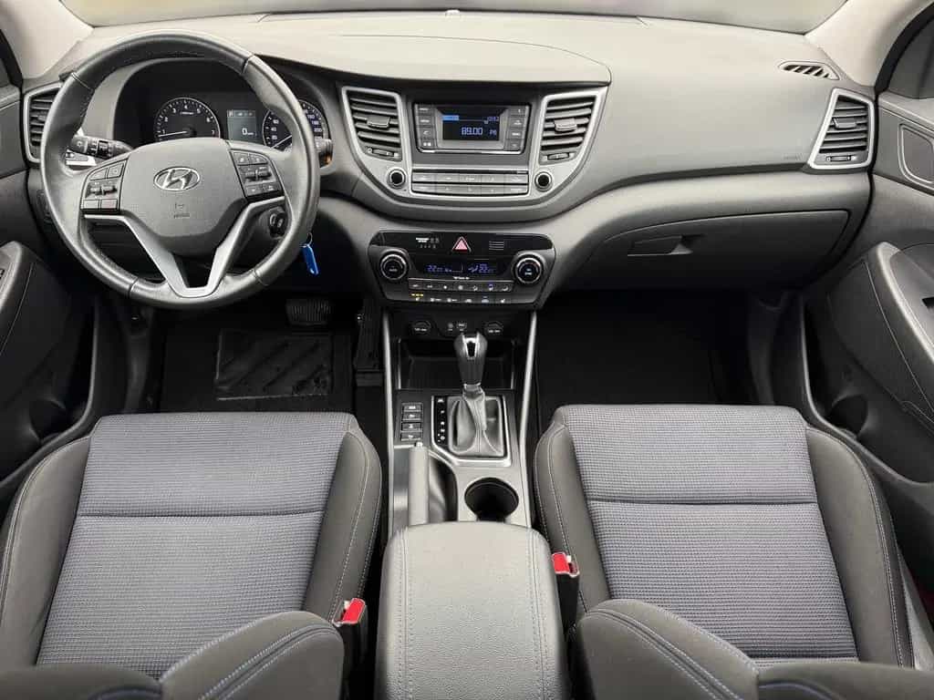 Hyundai TUCSON 1.6 T-GDI Autom. 25 Jahre 4WD AWD PDC AUX 04/2016-photo-11