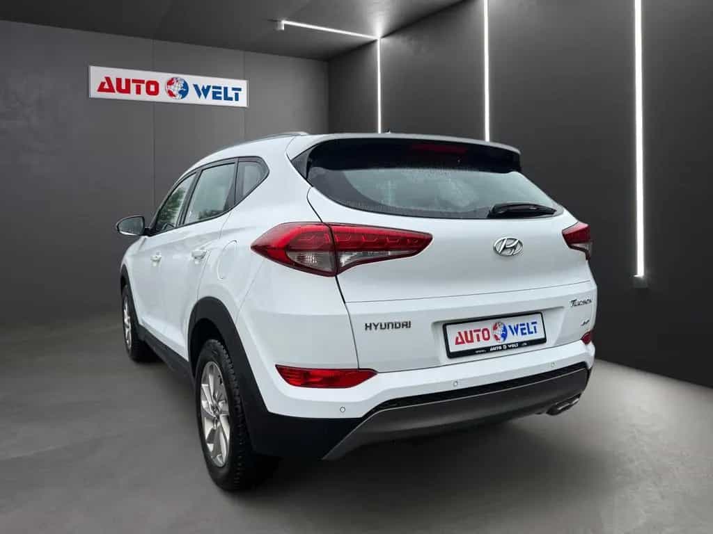 Hyundai TUCSON 1.6 T-GDI Autom. 25 Jahre 4WD AWD PDC AUX 04/2016-photo-4