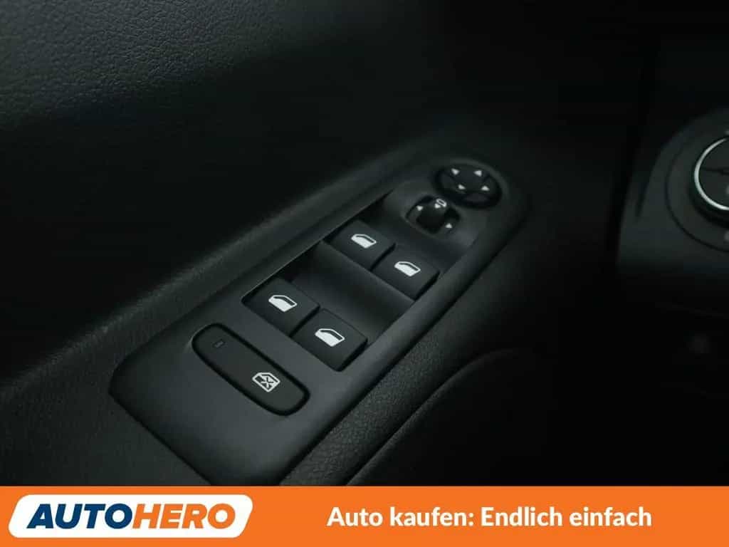 Opel Combo Life 1.2 Turbo Elegance Aut.*NAVI*CAM* 02/2021-photo-28