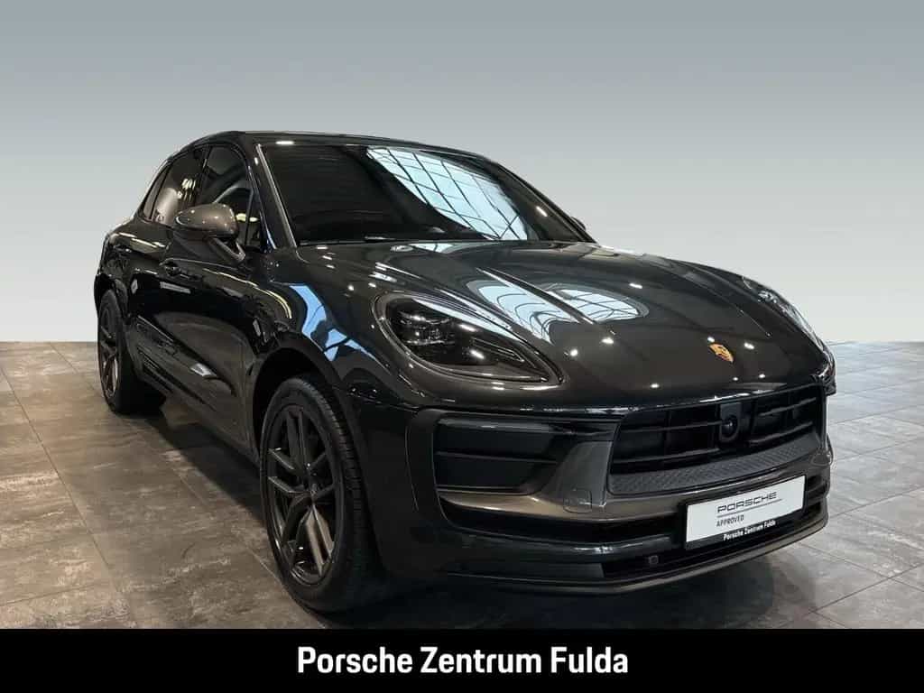 Porsche Macan T Abstandstempomat Luftfederung PASM BOSE 05/2023-photo-11
