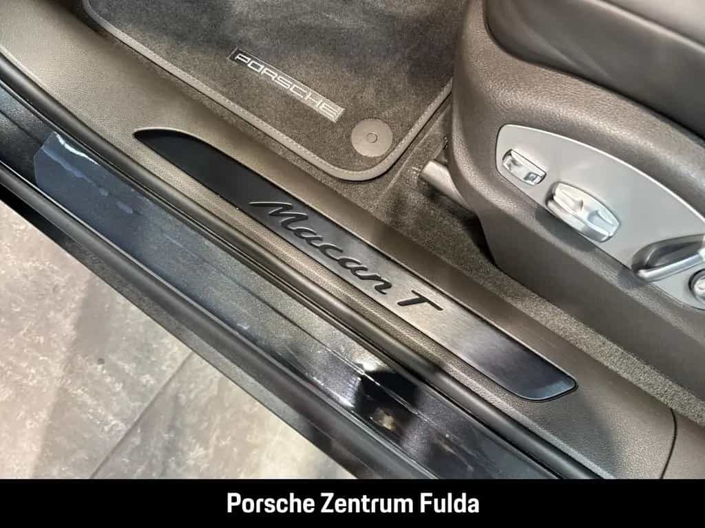 Porsche Macan T Abstandstempomat Luftfederung PASM BOSE 05/2023-photo-17