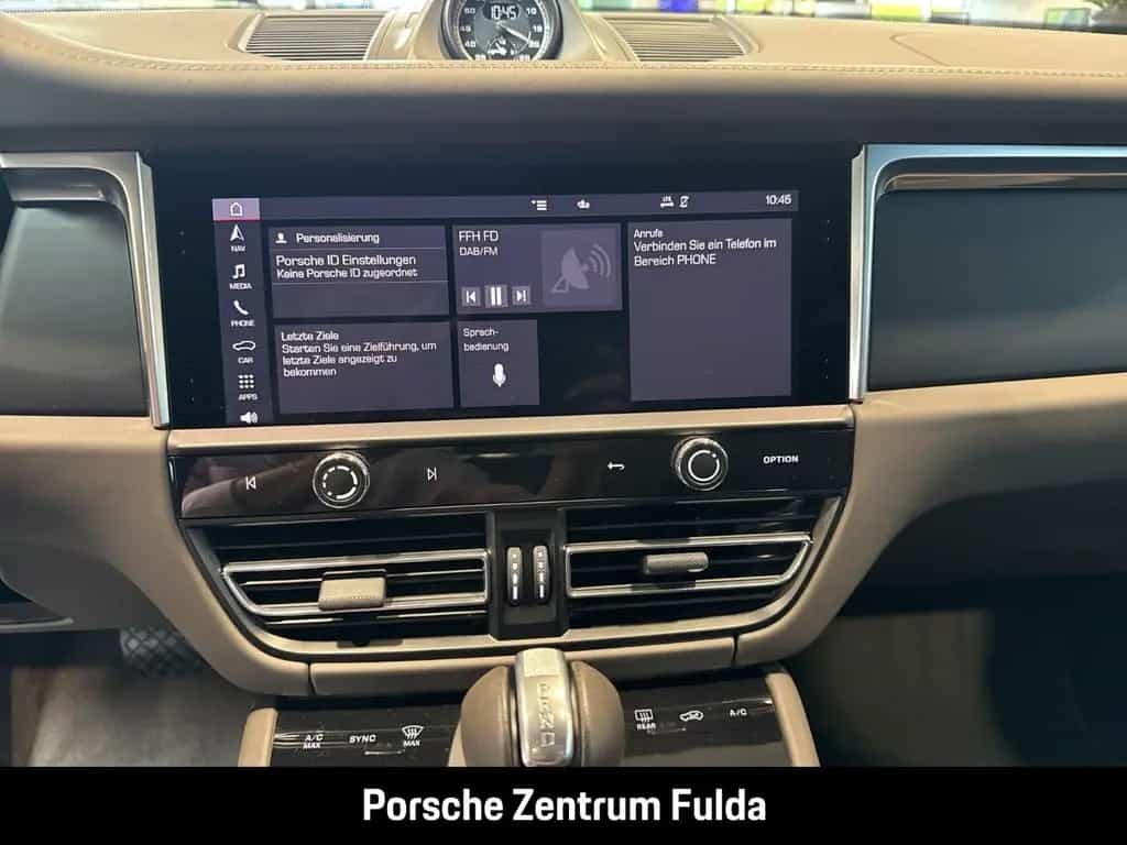 Porsche Macan T Abstandstempomat Luftfederung PASM BOSE 05/2023-photo-23