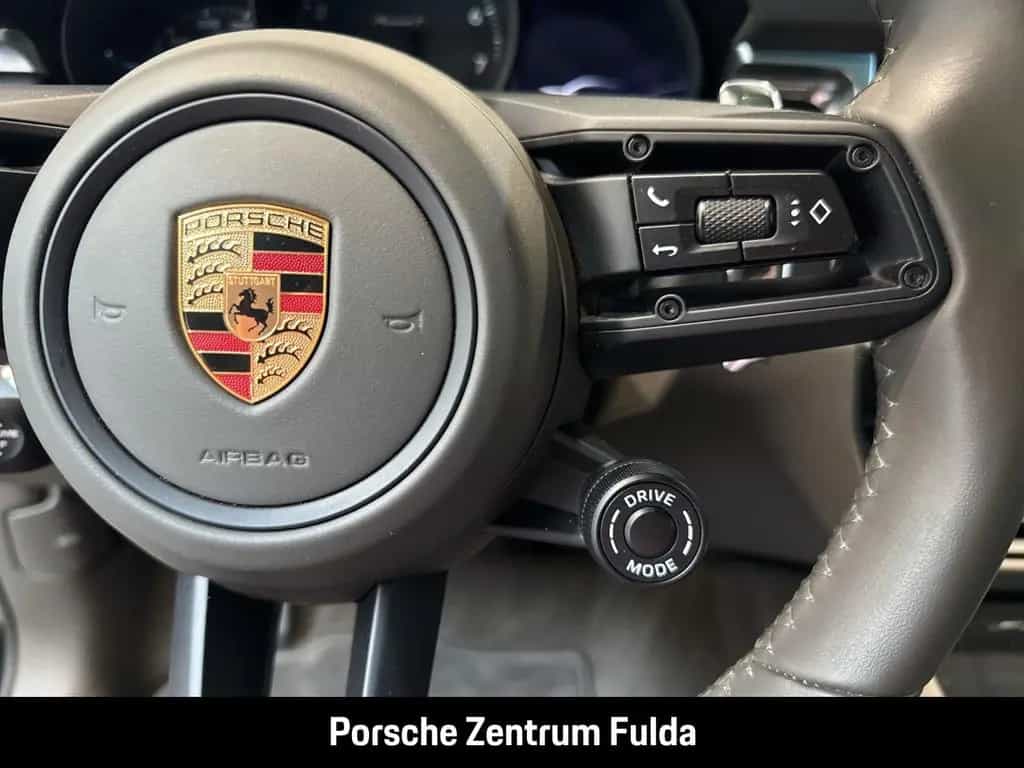 Porsche Macan T Abstandstempomat Luftfederung PASM BOSE 05/2023-photo-27