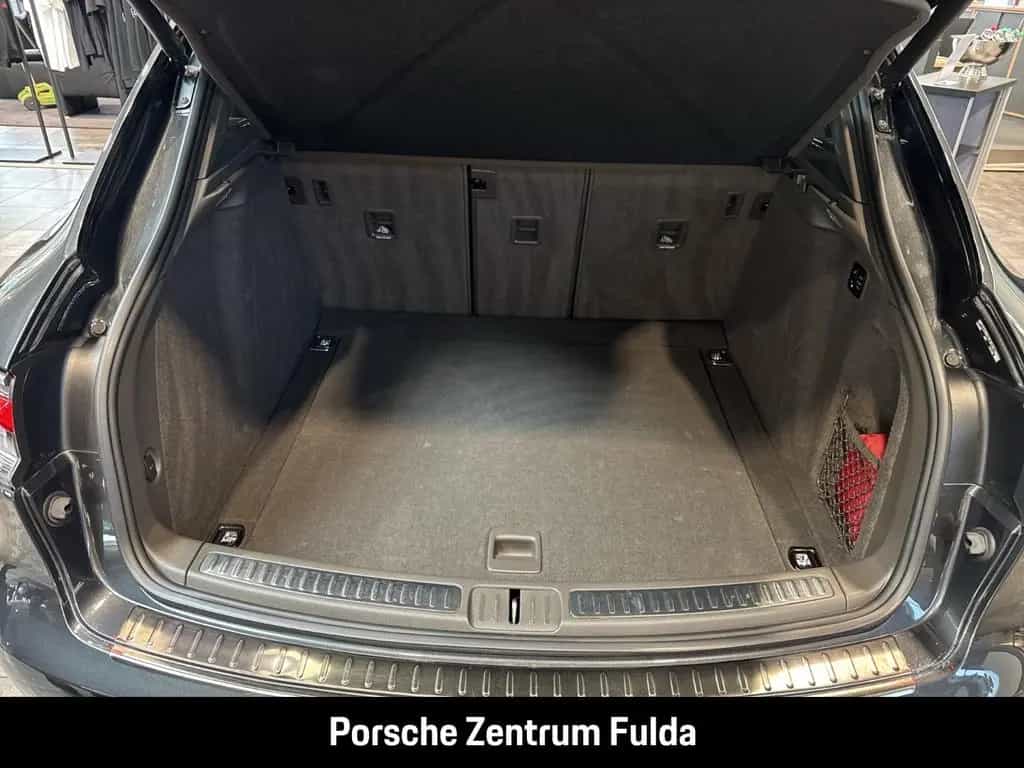 Porsche Macan T Abstandstempomat Luftfederung PASM BOSE 05/2023-photo-31