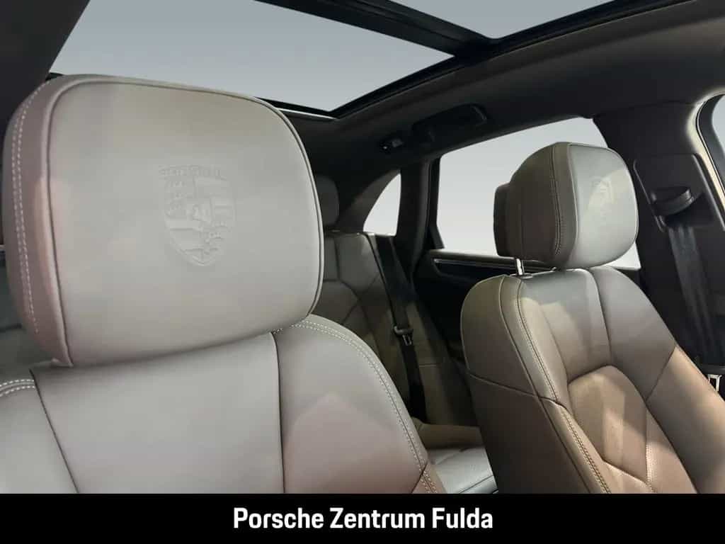 Porsche Macan T Abstandstempomat Luftfederung PASM BOSE 05/2023-photo-34