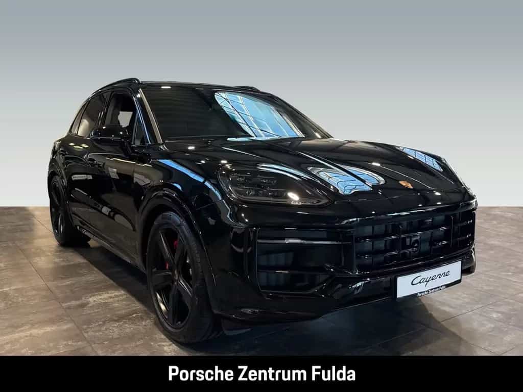 Porsche Cayenne GTS InnoDrive HA-Lenkung Head-Up BOSE null-photo-11