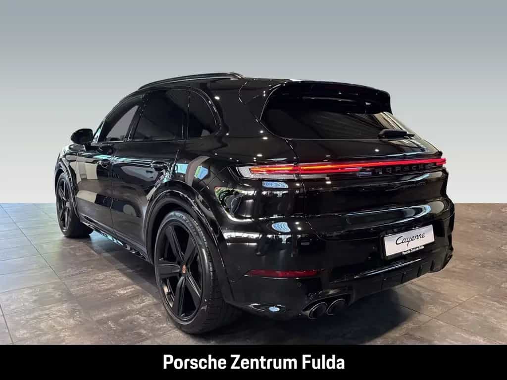 Porsche Cayenne GTS InnoDrive HA-Lenkung Head-Up BOSE null-photo-2