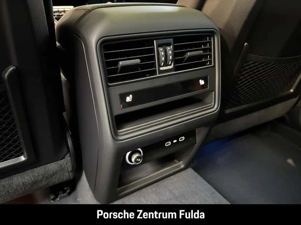 Porsche Cayenne GTS InnoDrive HA-Lenkung Head-Up BOSE null-photo-29
